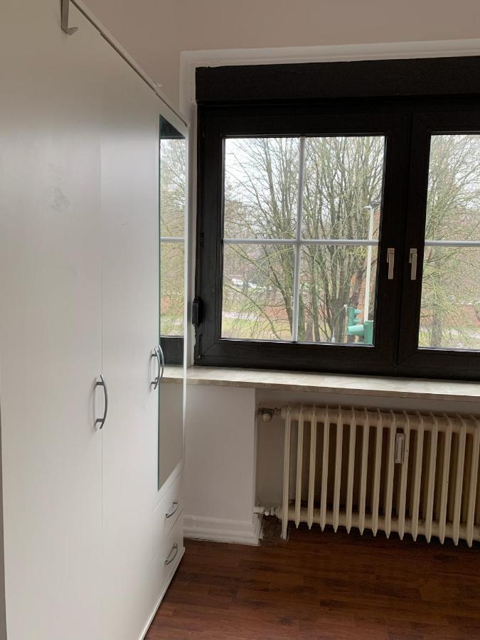 Moebliertes Wohnung Am Geroweiher Moenchengladbach Bagian luar foto